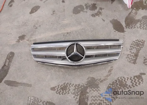 2010 Mercedes-Benz C 300 Luxury/Sport из США, поврежденный, VIN WDDGF5EB5AF480108